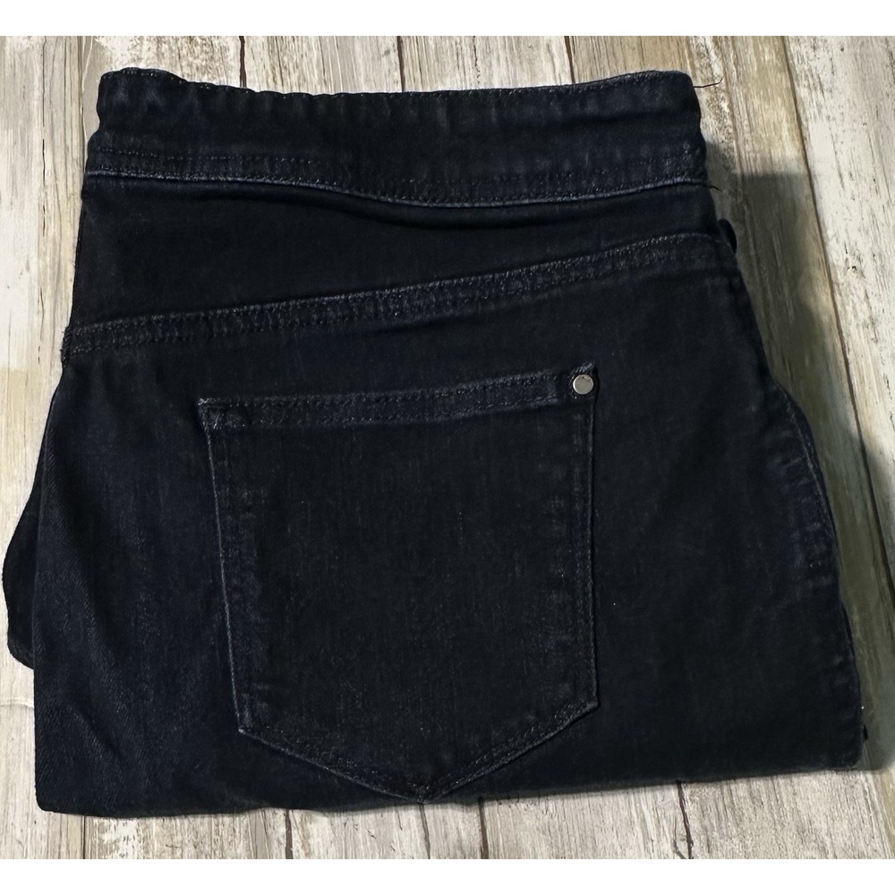 Chico's Perfect Stretch Girlfriend Slim Leg Ankle Jeans Size 1.5(U.S.10) Zip Hem